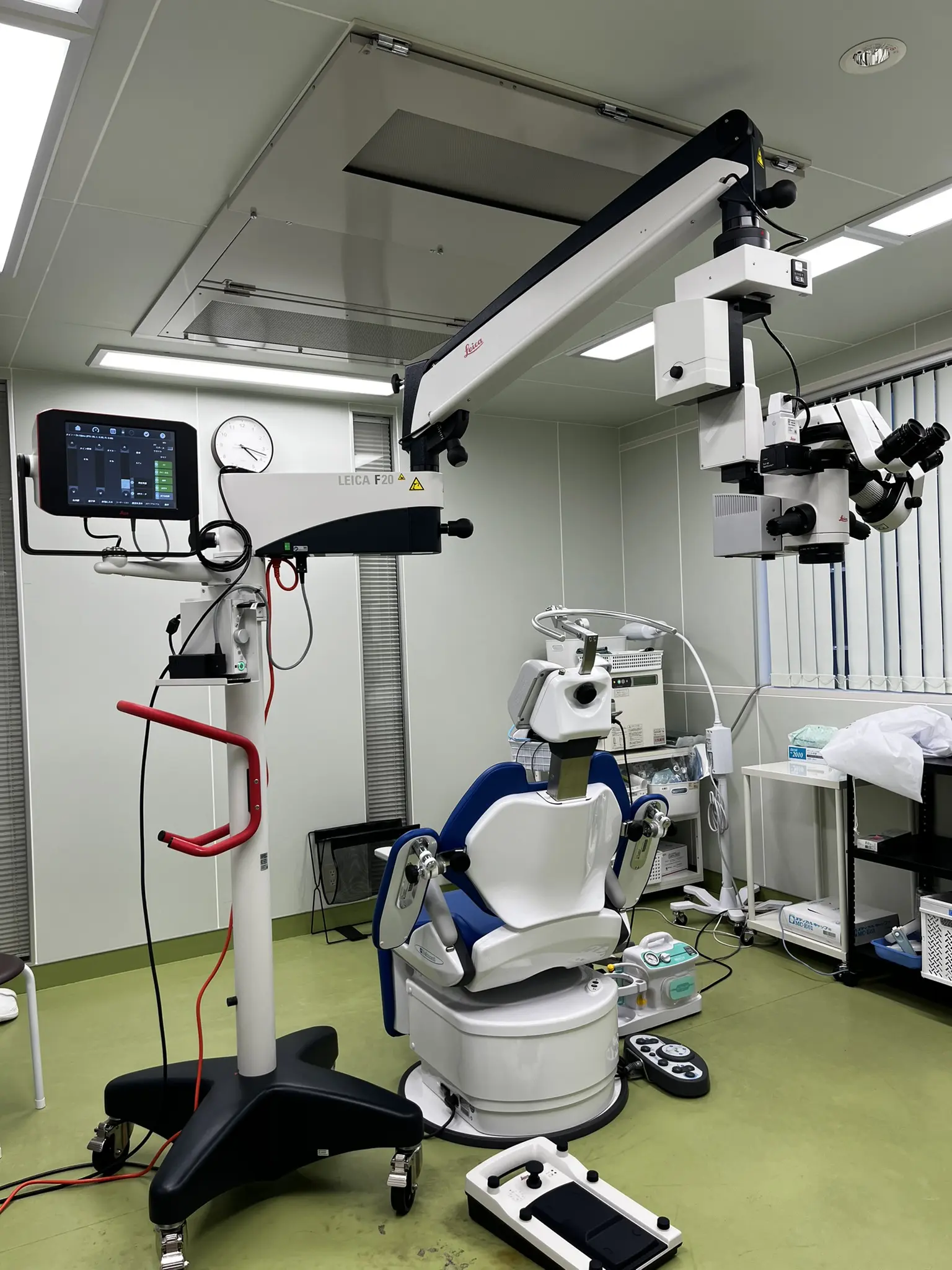 ライカ社製眼科用手術顕微鏡 M822を導入しました。 | おじま眼科クリニック